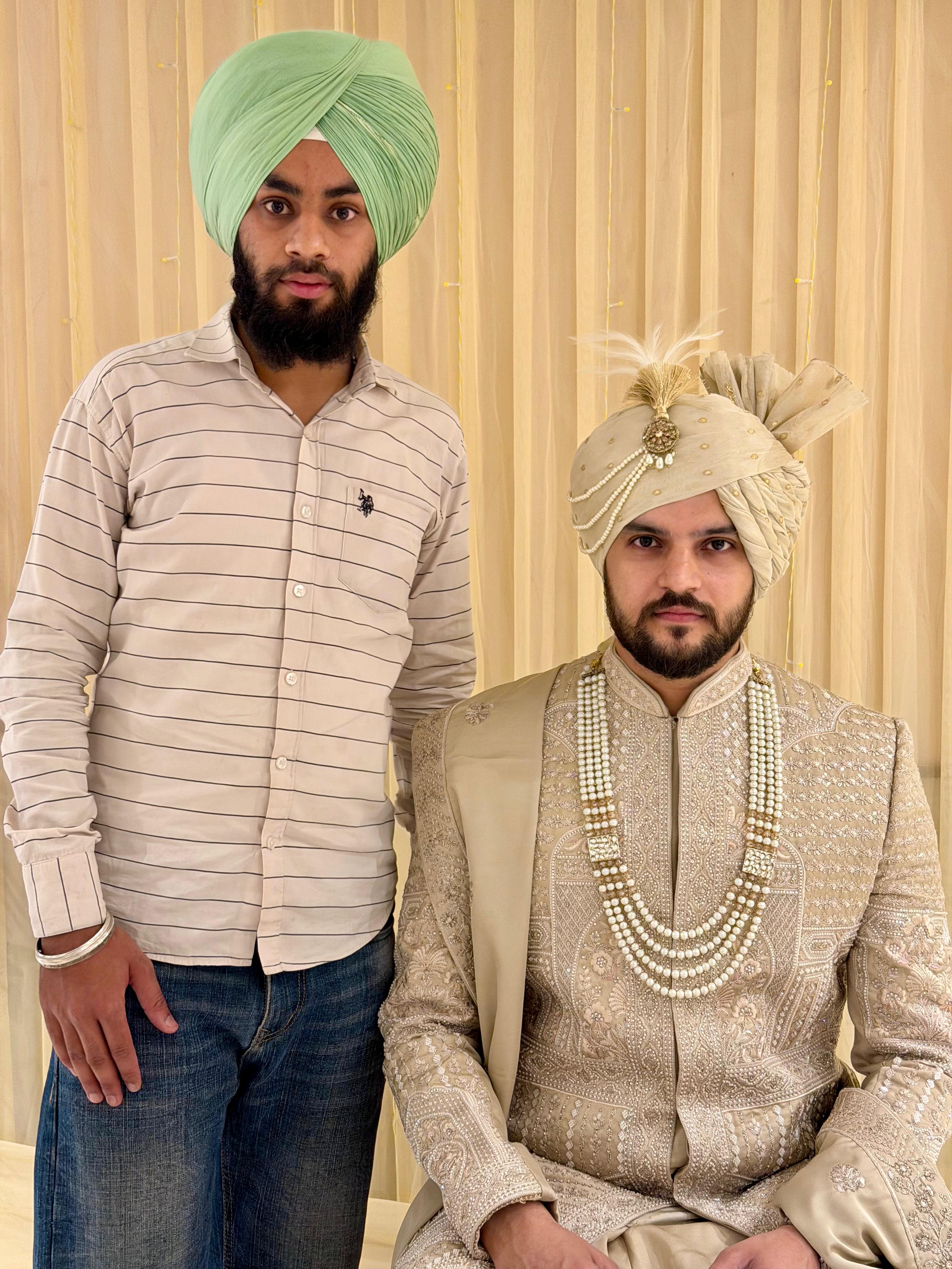 Royal Groom Safa